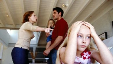 تقصیر خودت بود که کتکت زد