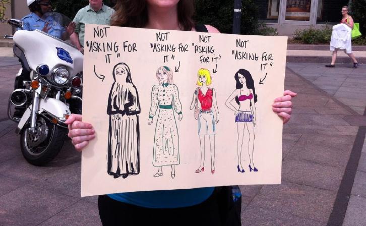 نوع لباس به معنای چراغ سبز نیست